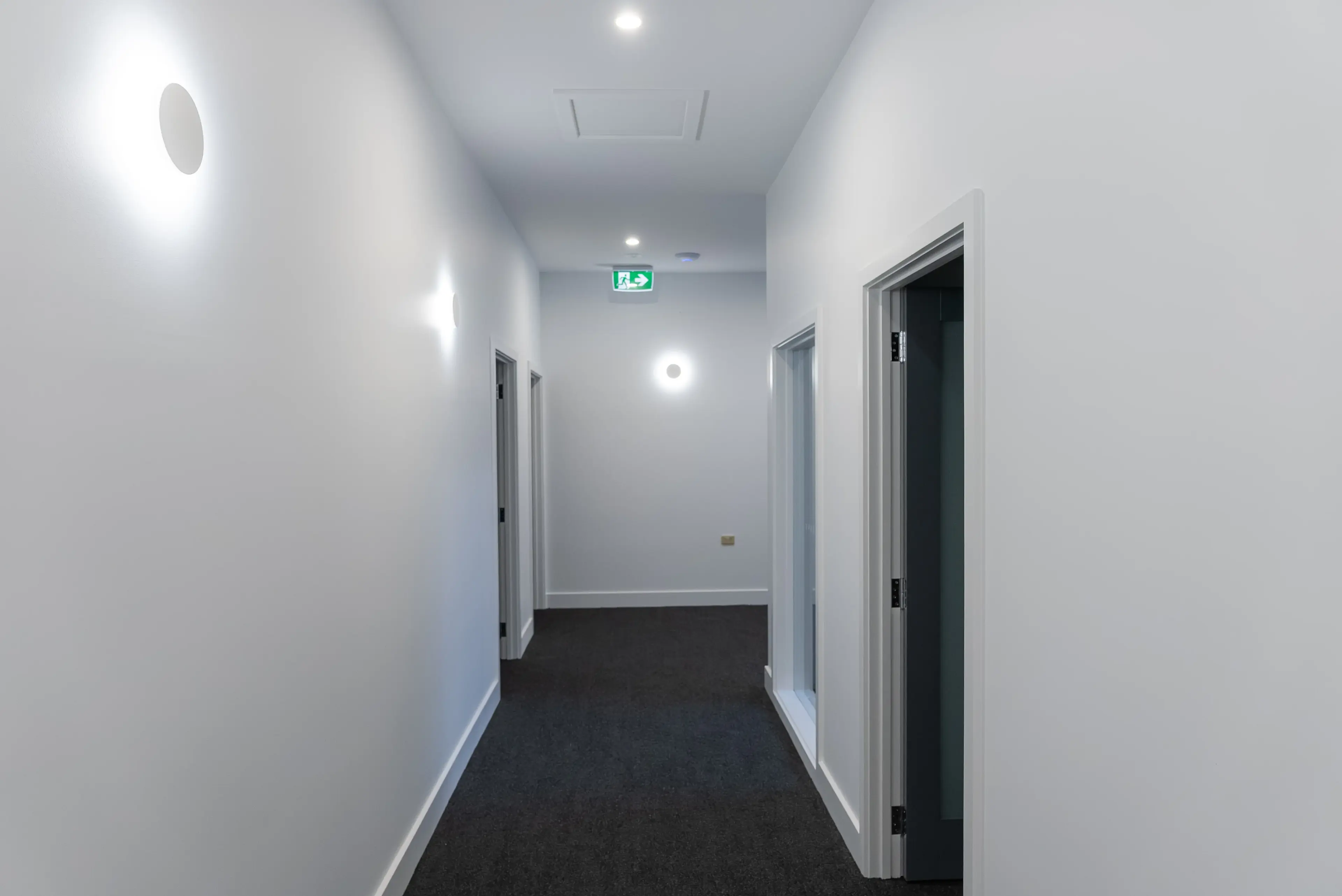 255 Pakington Street, image 5