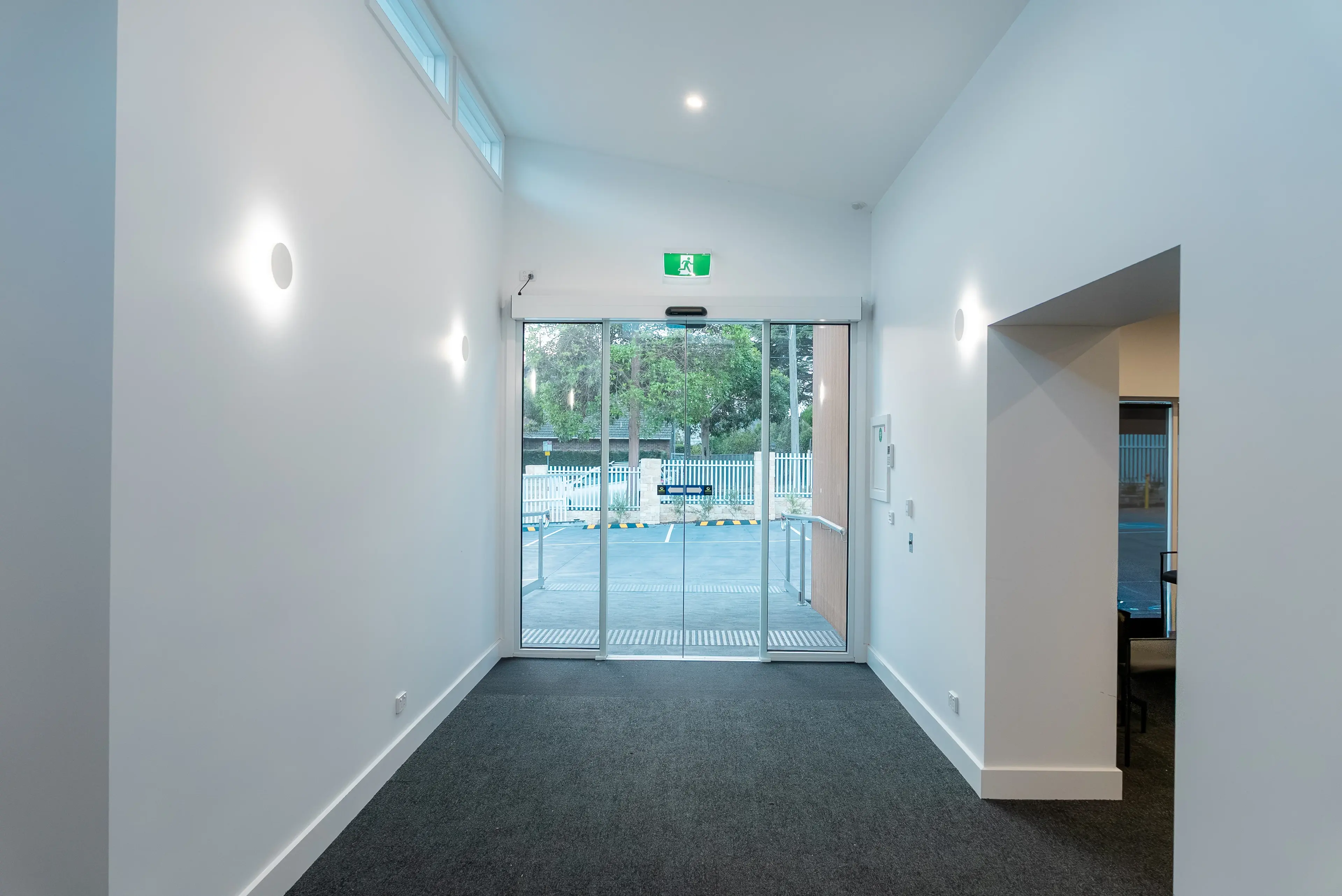 255 Pakington Street, image 7